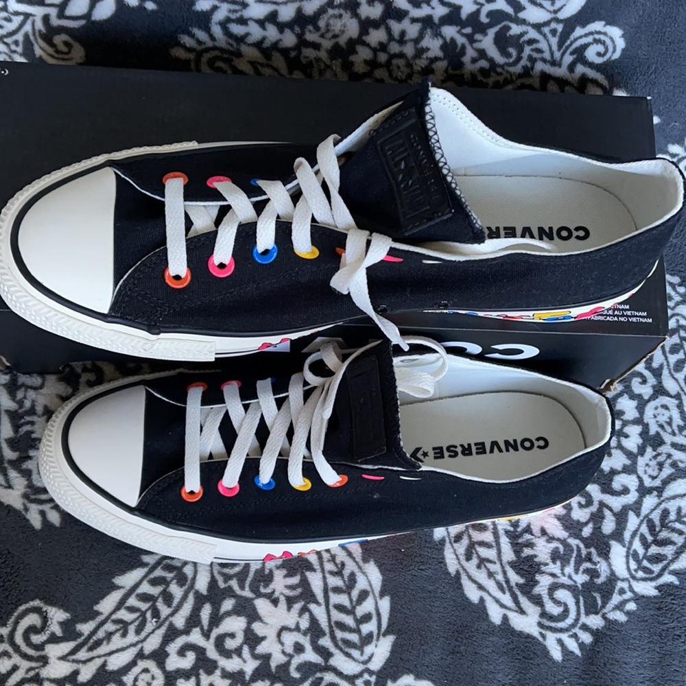 Converse Chuck Taylor All Star OX Black/Hyper Pink/Egret MEN`S - Picture 3 of 16